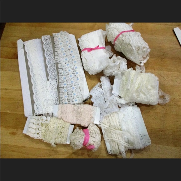 GRAB BAG - large Lot of Lace, Ribbon or Appliqués - Picture 8 of 10